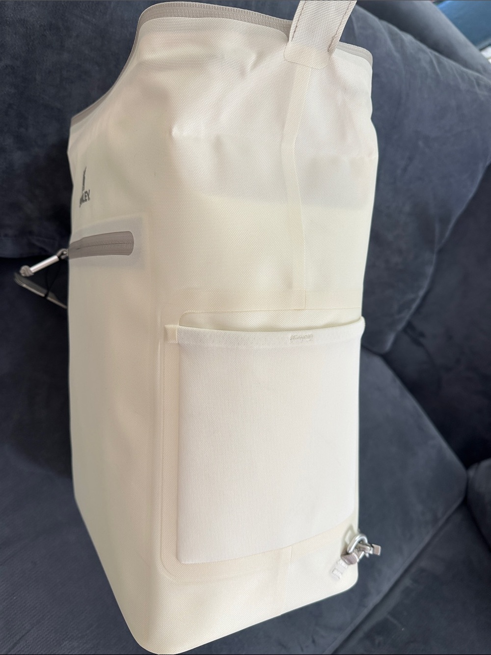 Stanley All Day Madeleine Backpack Soft Cooler 20 Can w/ Handle & Shoulder Strap - Picture 4 of 10